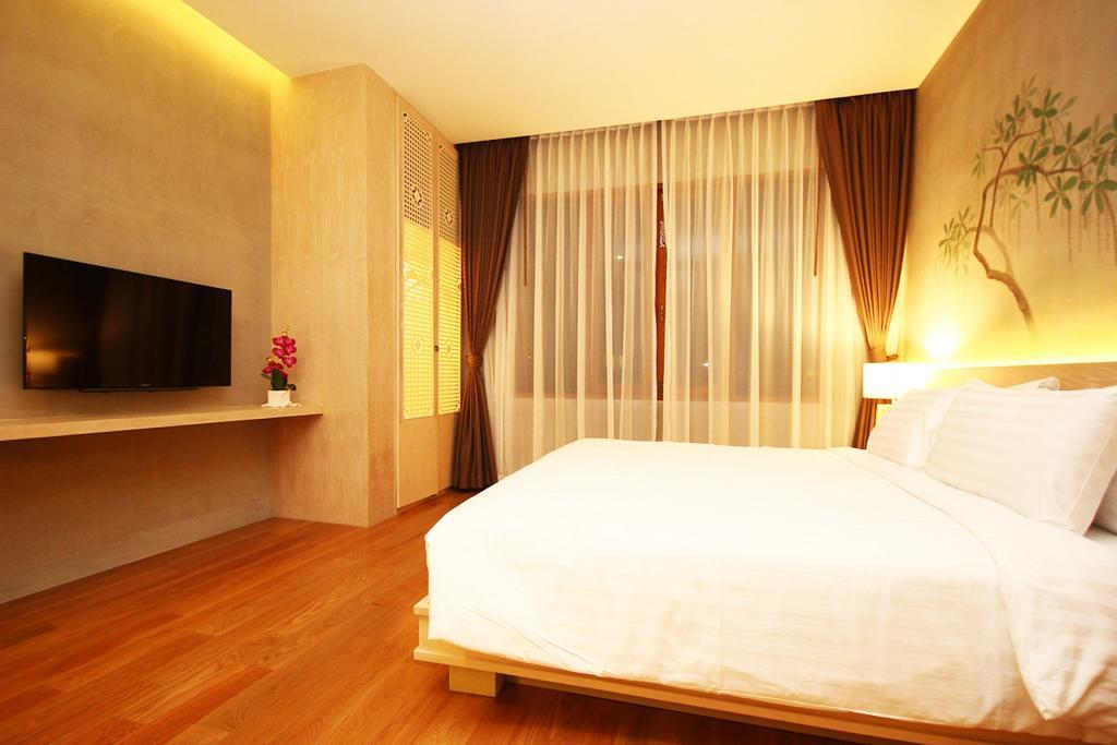 Chu Hotel Chiang Mai Exterior foto